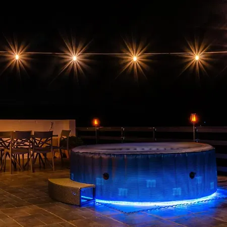 דירה Hot Tub & Sea Views @ 3br Apt W/incredible Terrace *