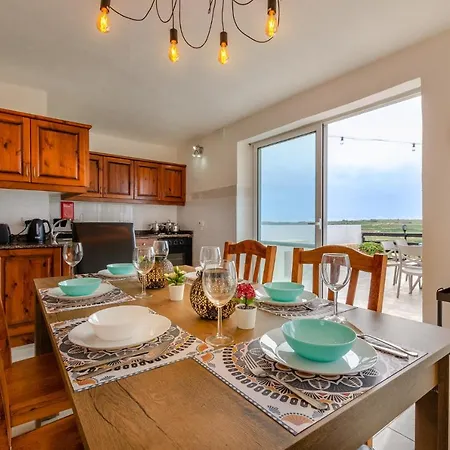 Hot Tub & Sea Views @ 3br Apt W/incredible Terrace דירה סן לורנץ