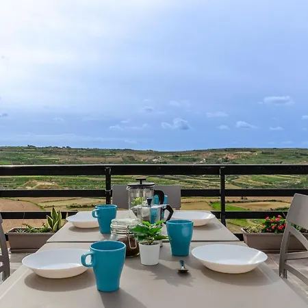 דירה Hot Tub & Sea Views @ 3br Apt W/incredible Terrace סן לורנץ